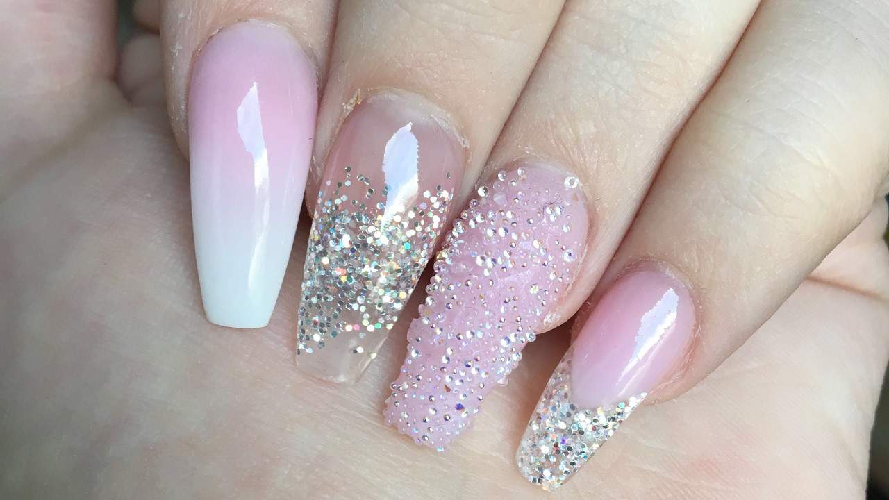 Long Acrylic Nails: How to Prevent Damage and Breakage - wide 4